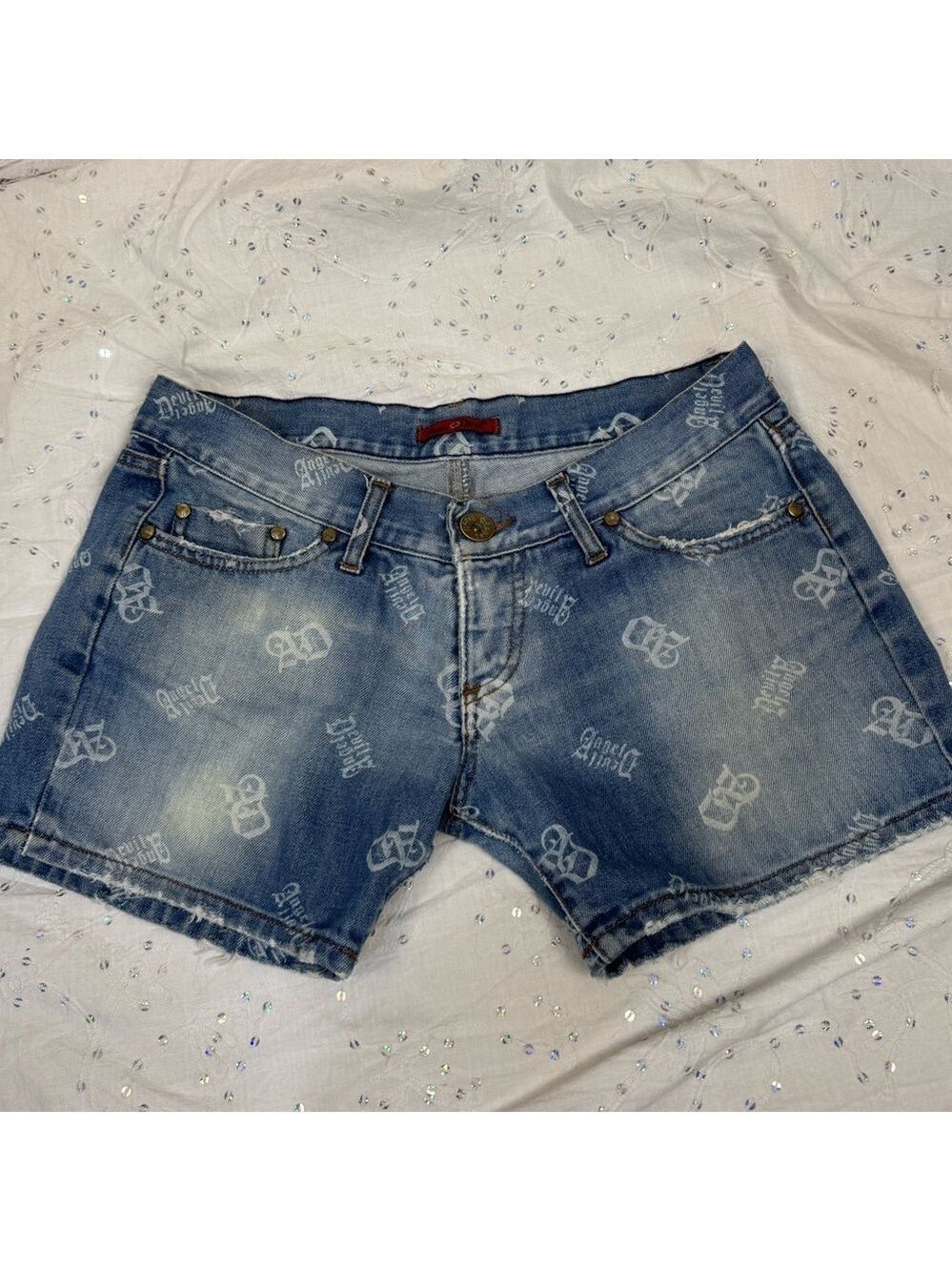 Angel Devil Italy Y2K Low Rise Jean Shorts – Size 28 (Estimate)